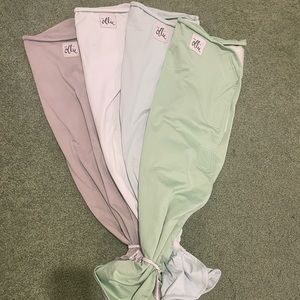 Ollie World swaddle EUC